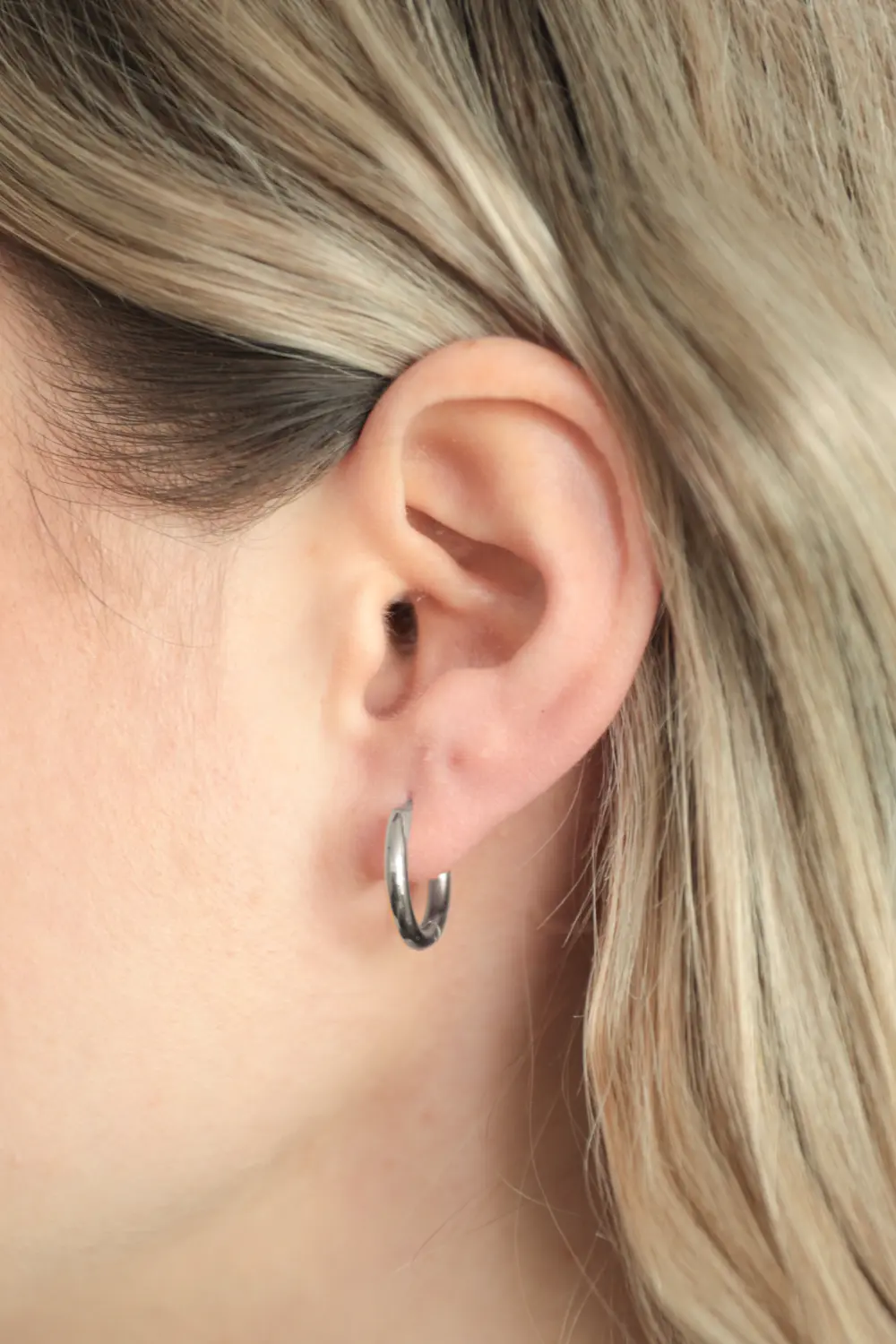 Becca Hoops Small Silver - Image 3
