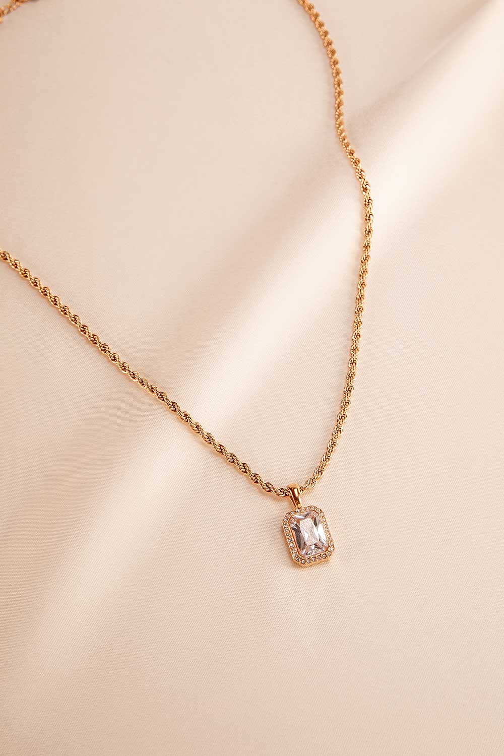 Pavé Emerald Pendant Necklace 18K Gold Plated - Image 4