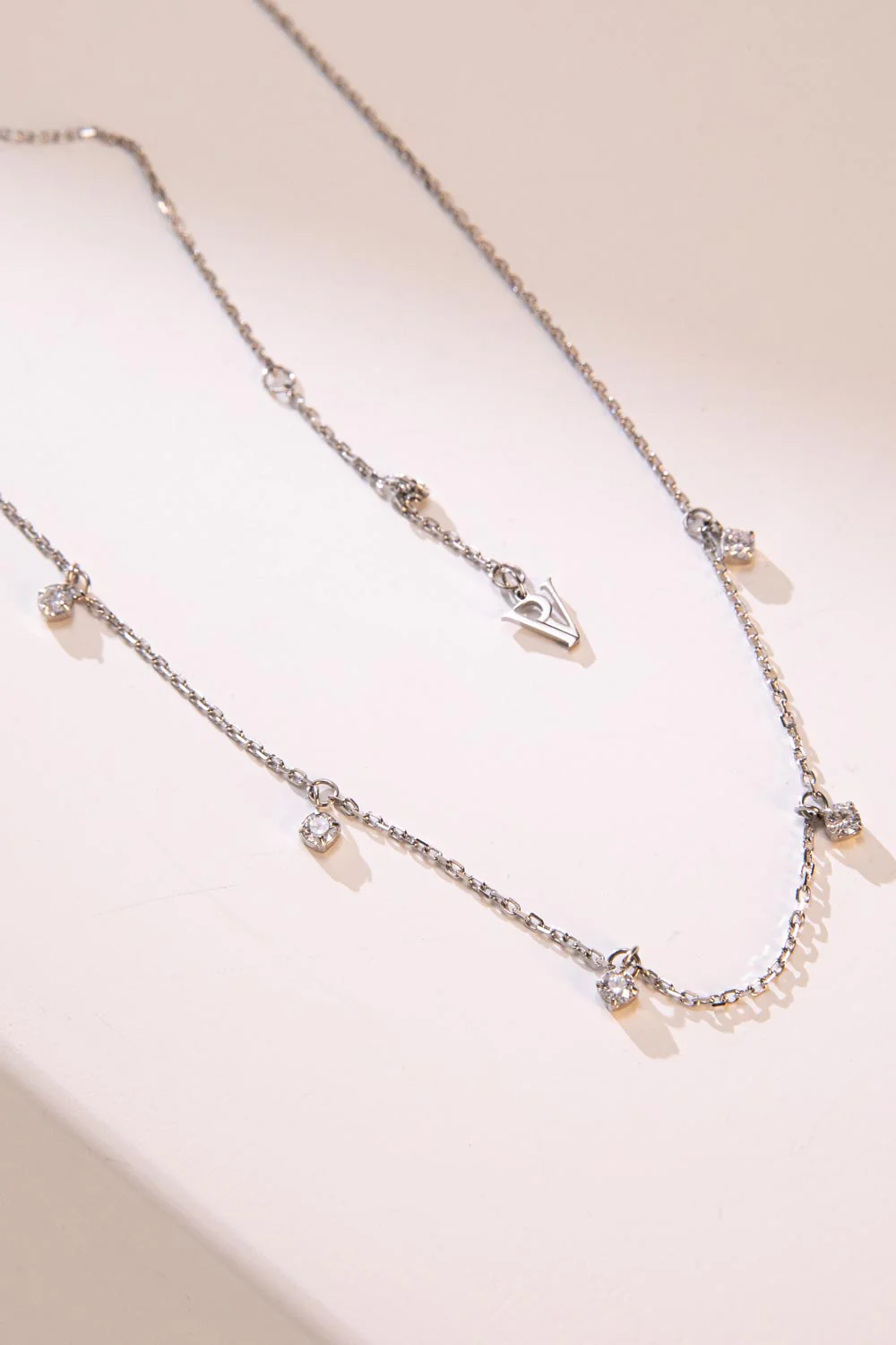 Sparkling Charm Necklace Silver - Image 3